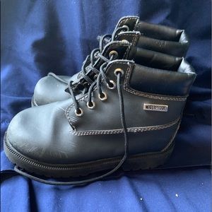 Boys used boots
